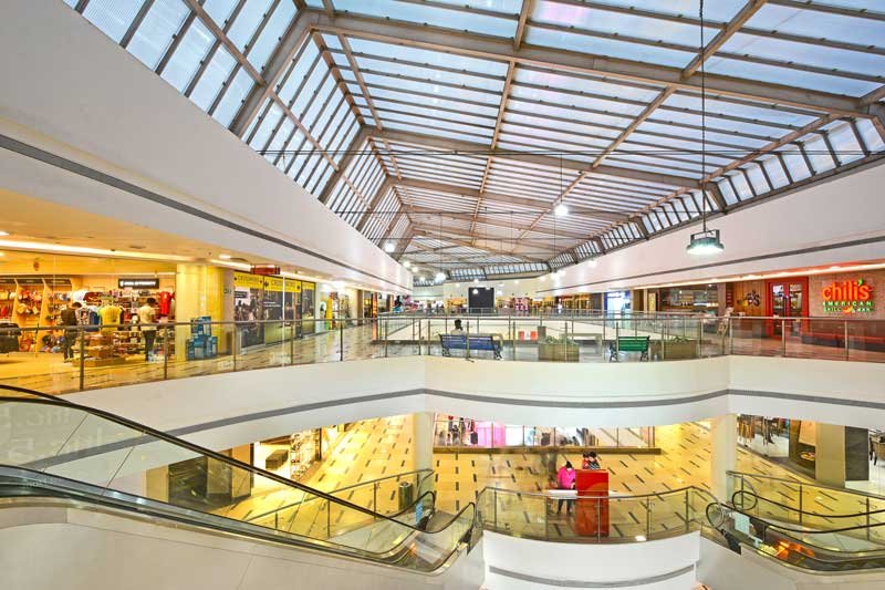 Unedited mall photo of DPI Daylighting 1