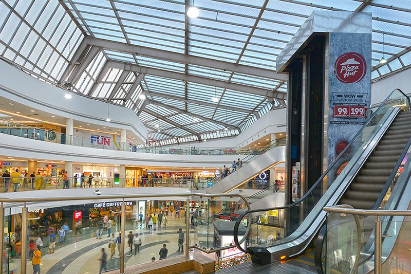 Edited Mall photo of DPI Daylighting 2